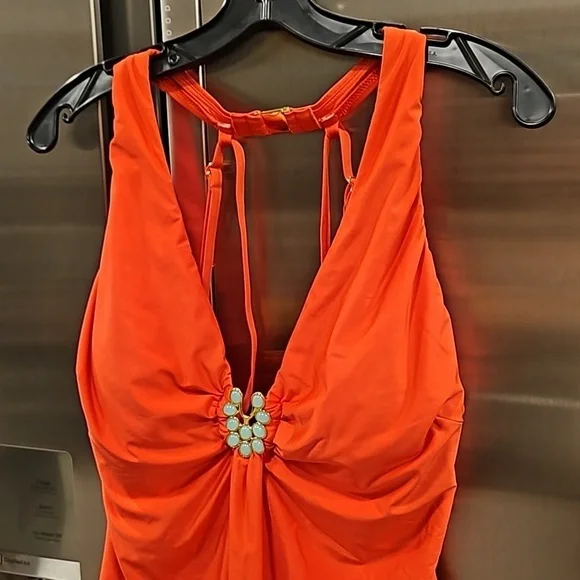 💕TRINA TURK💕 Bijou Solids V-Plunge Plus One Piece Swimsuit Poppy Coral 20W